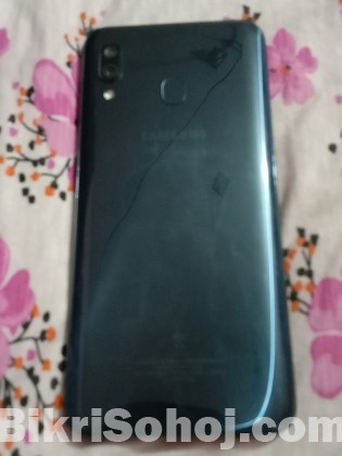 Samsung Galaxy A30 4/64